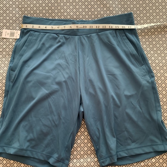 NWT Mens athletic shorts grey and blue. Size Large. - Picture 2 of 14